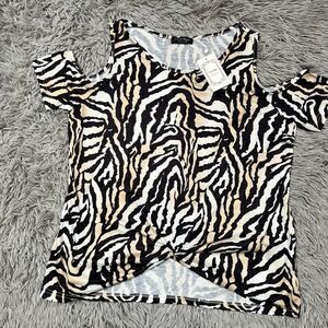 Couer de Vague Animal Print Twist Hem Cold Shoulder Top, Size XXL